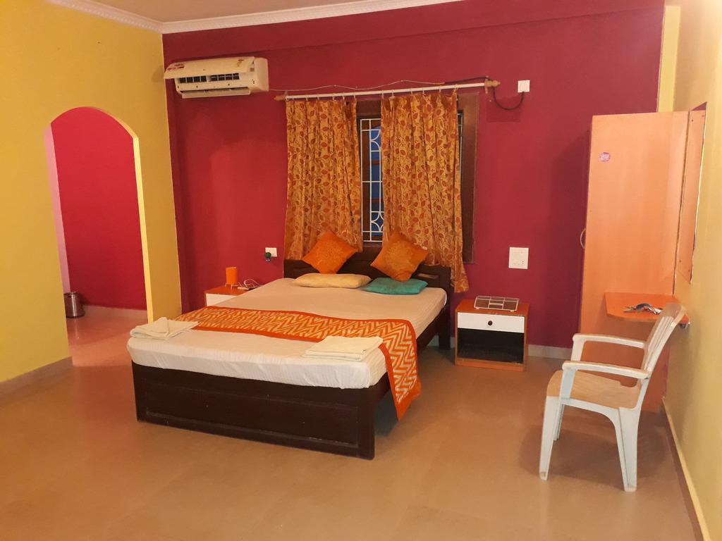 Midguard Sea View Otel Eski Goa Dış mekan fotoğraf