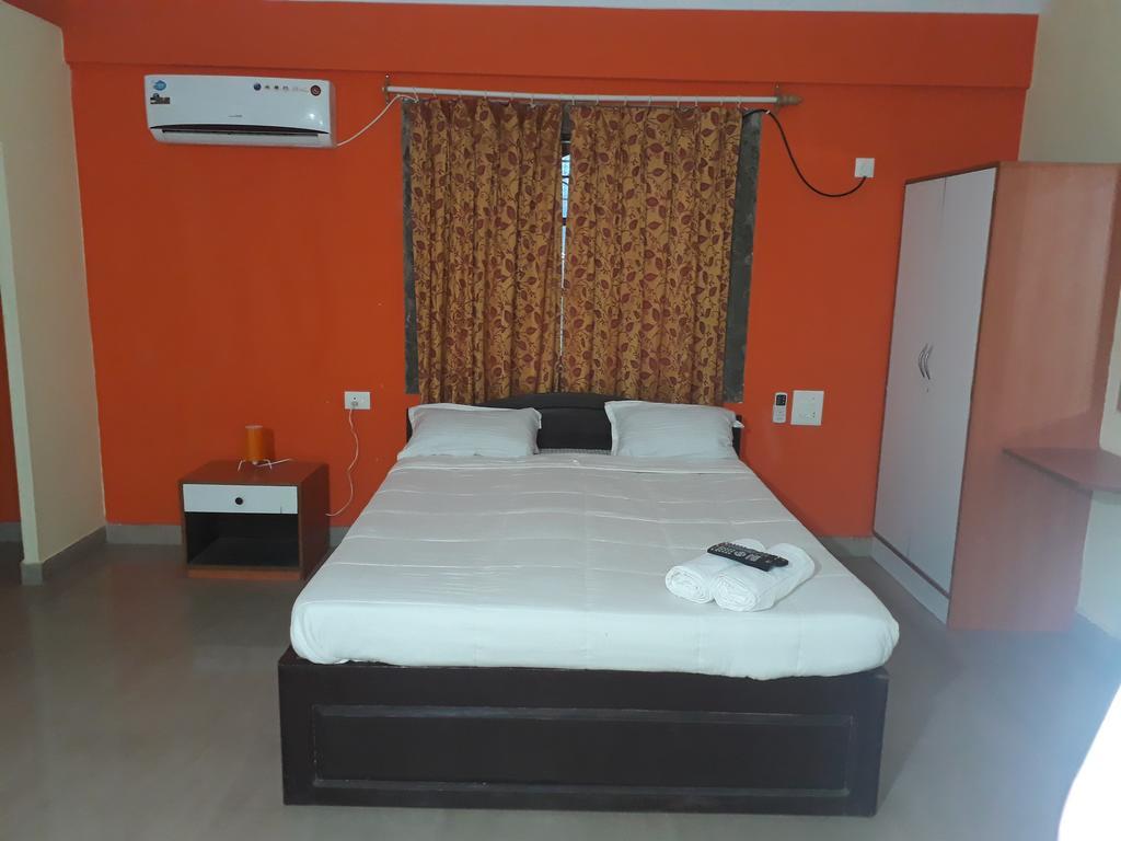 Midguard Sea View Otel Eski Goa Dış mekan fotoğraf